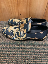 Load image into Gallery viewer, Successos Black Versace Print Shoes
