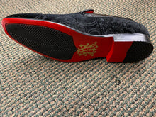 Load image into Gallery viewer, After Midnite Smoking Slippers 6910

