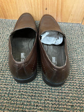 Load image into Gallery viewer, Stacy Adams Latimer Brown dress shoes
