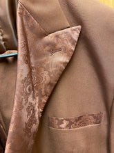Load image into Gallery viewer, Vittorio St. Angelo Rust 3-Piece Suit 60L H73V
