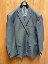 Load image into Gallery viewer, Vinci Gray Houndstooth 3-Piece Modern Fit Suit
