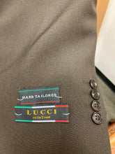 Load image into Gallery viewer, Lucci 3-button Brown 2-piece suit 70R 3PP
