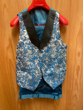 Load image into Gallery viewer, Kent &amp; Park JP108 Teal Floral Print 4-Piece Suit
