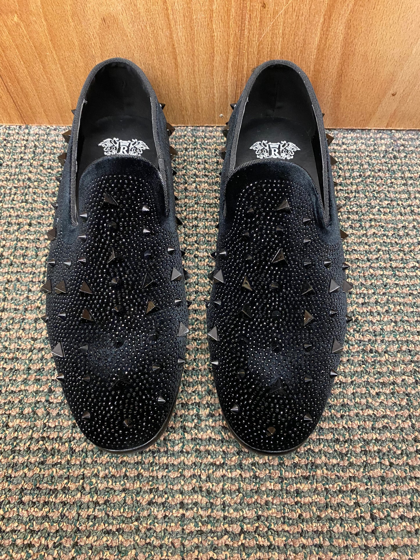 Royal Shoes Black Spikes/Rhinestones Smoking Slip-on Red Bottom Men’s Dress Shoes LF-8873 Sizes 8-13