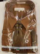 Load image into Gallery viewer, Daniel Ellissa DS3001 Brown Convertible cuff Men’s Dress Shirt
