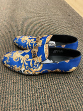 Load image into Gallery viewer, Success Royal Blue Versace Print Men’s Dress Shoes
