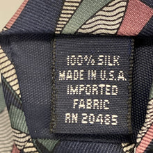Load image into Gallery viewer, 100% silk made in USA 🇺🇸 Tie
