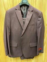 Load image into Gallery viewer, Royal Diamond Burgundy 2-Piece Suit 44R FP1229
