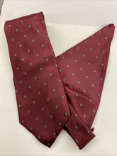Load image into Gallery viewer, 100% silk made in USA 🇺🇸 Tie
