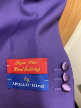 Load image into Gallery viewer, Apollo King Banded/Manderin Collar Purple Suit 60R AG95
