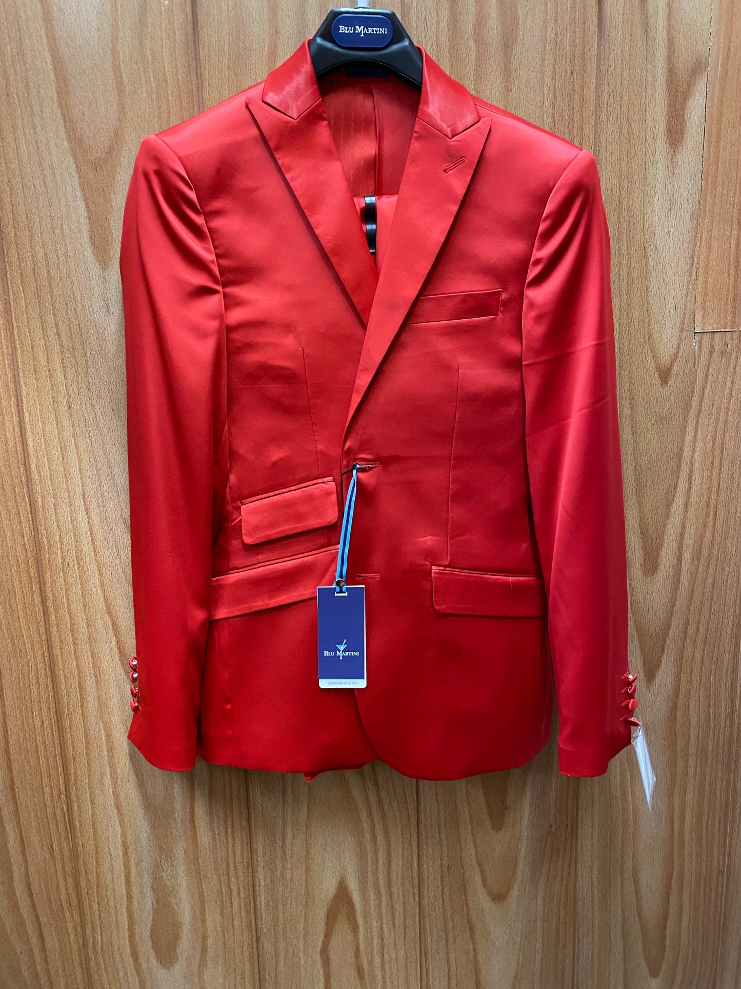 Blu Martini Silky/Shinny Red 2–Piece Slim Fit Suit