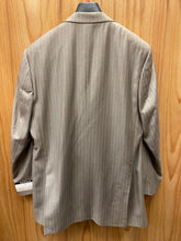 Load image into Gallery viewer, Royal Diamond Tan Pinstripe 3-Piece suit 40R H-205
