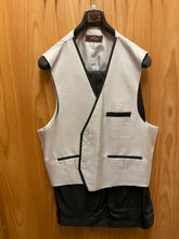 Load image into Gallery viewer, House of St. Benets Silver 3-Piece Suit 60L HTY01

