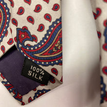 Load image into Gallery viewer, 100% silk made in USA 🇺🇸 Tie
