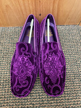 Load image into Gallery viewer, After Midnite Purple Paisley Slip-on Men&#39;s Dress/Driver Shoes Sizes 7-13 Style 6913
