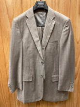 Load image into Gallery viewer, Royal Diamond Tan Pinstripe 3-Piece suit 40R H-205
