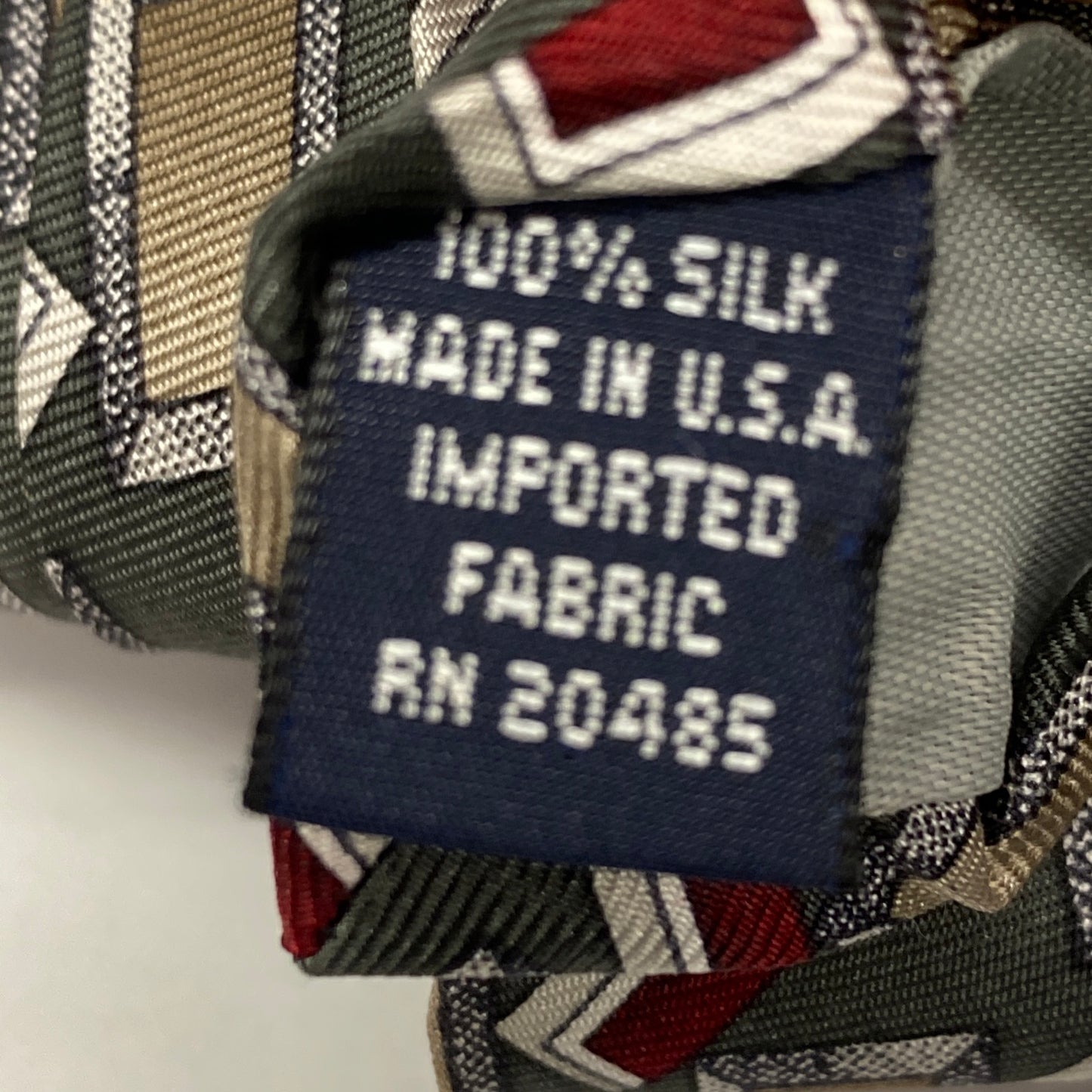 100% silk made in USA 🇺🇸 Tie