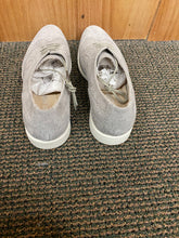 Load image into Gallery viewer, Stacy Adams Westport Cement Dress Shoes
