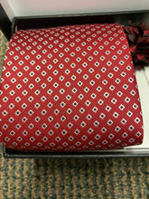 Load image into Gallery viewer, Endless Knot Gift Box

