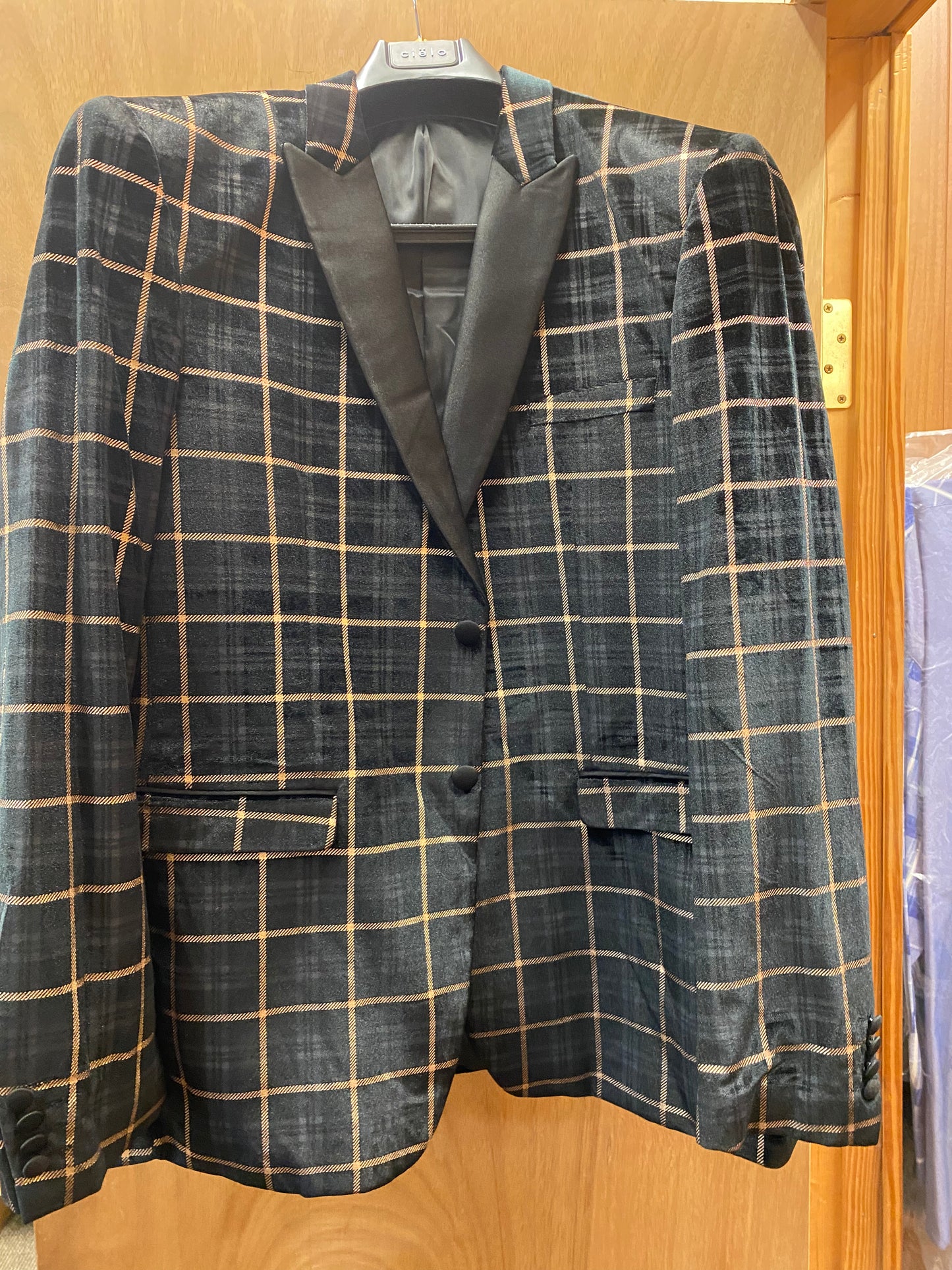 Cielo Black/Gold Checkered Blazer/sport jacket