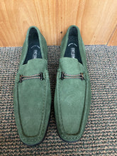 Load image into Gallery viewer, Stacy Adams Nesbit Olive dress shoes
