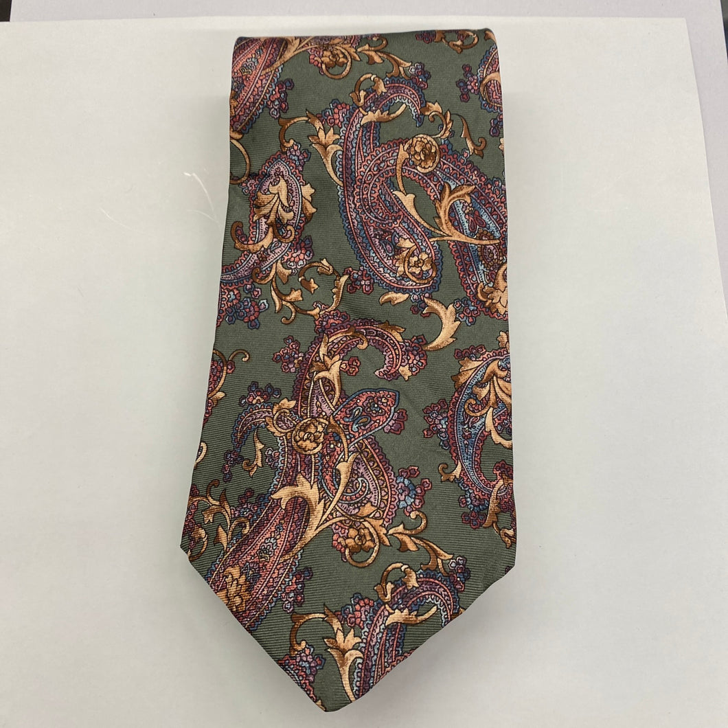 100% silk made in USA 🇺🇸 Tie