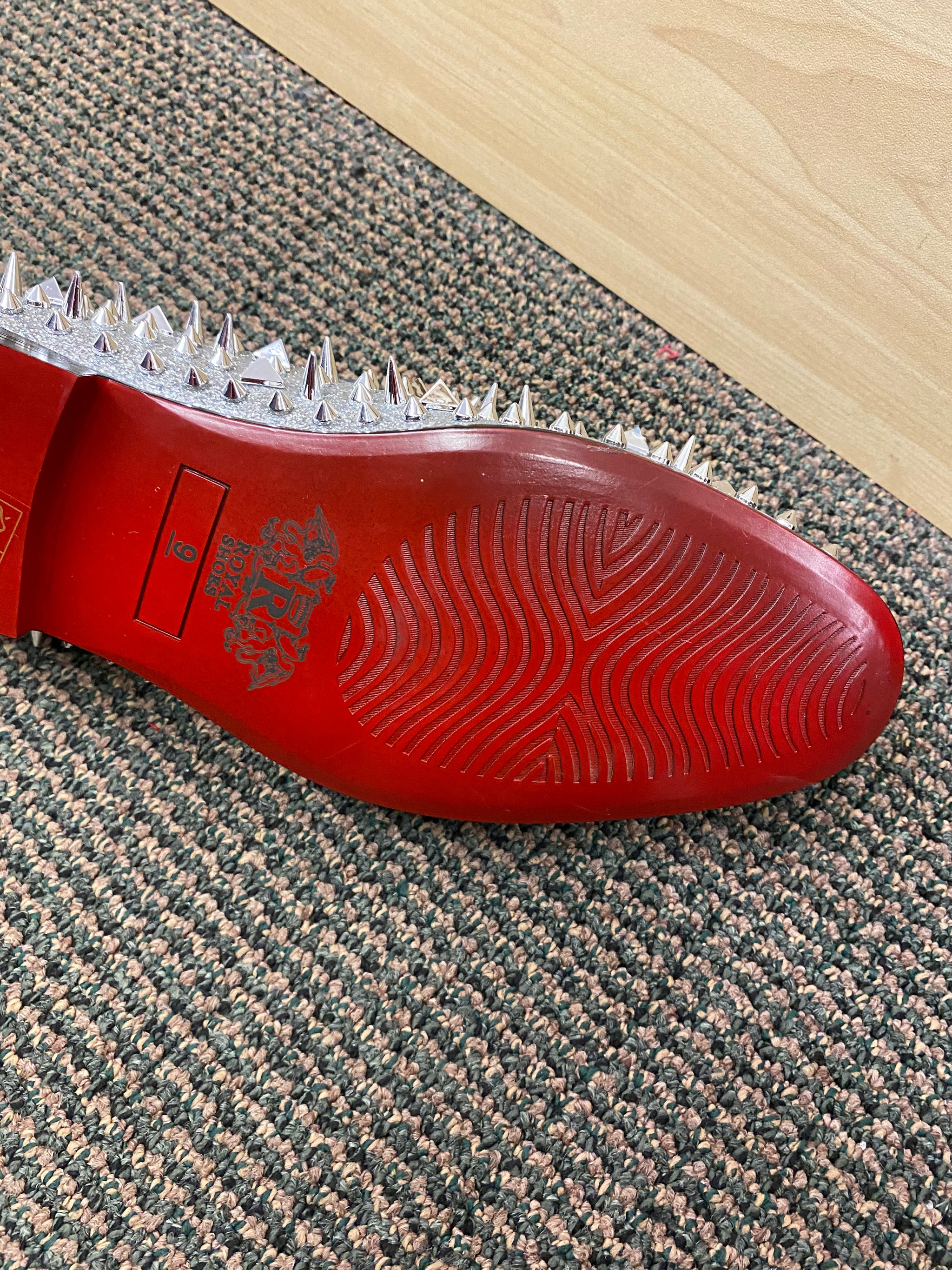 Royal Shoes Silver Spikes Red Bottoms Mens Smoking Slip-on  display picture 2