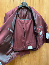 Load image into Gallery viewer, Vinci Burgundy Slim Fit 2-Piece Suit 46S
