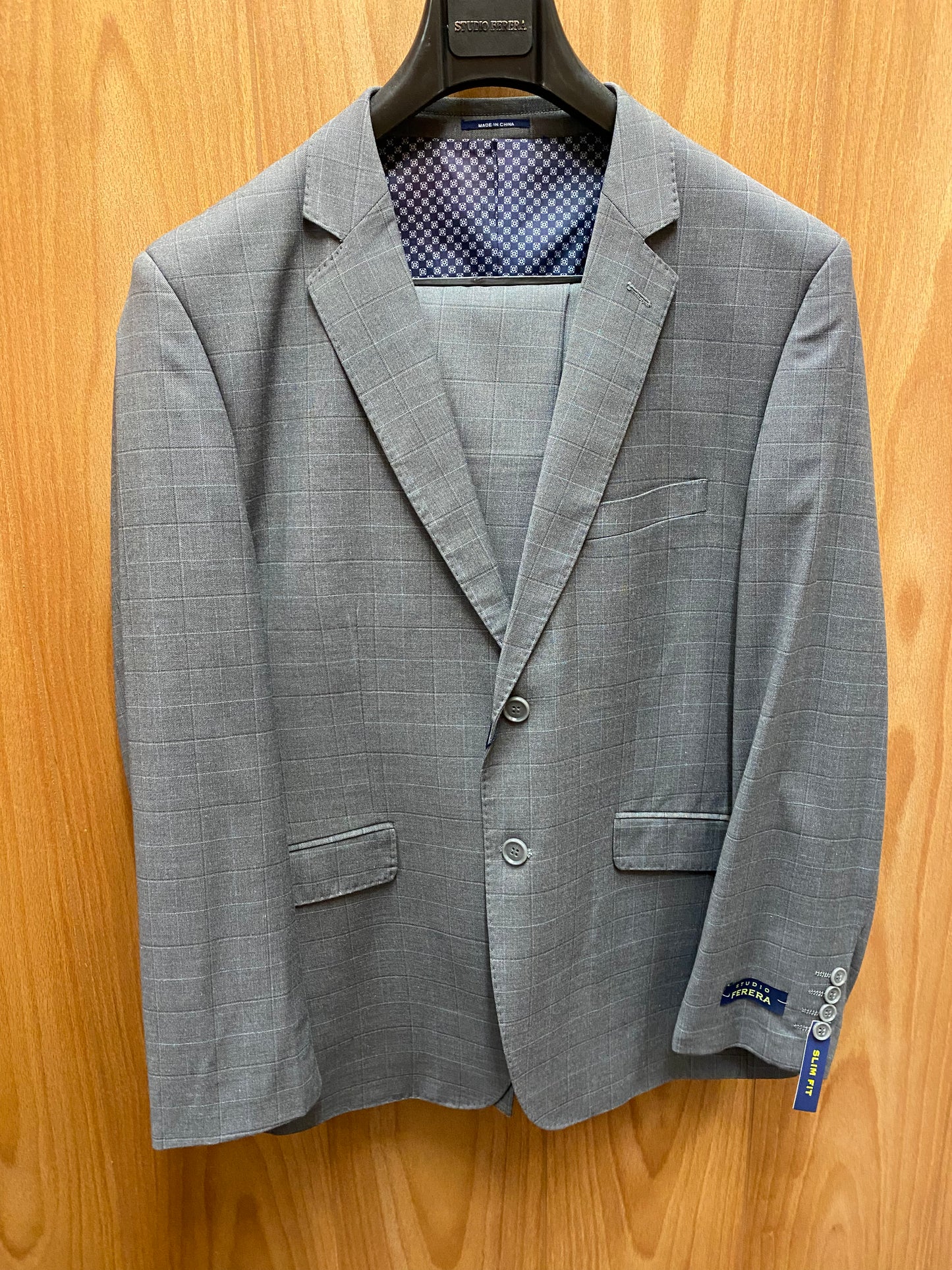 Studio Ferera Slim Fit Grey  Checkered 2-Piece Suit 46S